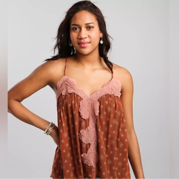 NWT Gimmicks Tank Top - Picture 7 of 7